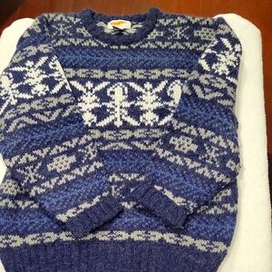 Men's Blue and White Patterned Sweater